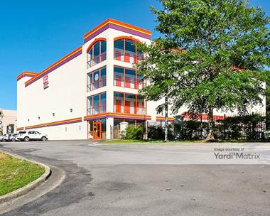 Storage Units for Rent available at 2940 John Hawkins Pkwy, Hoover, AL 35244