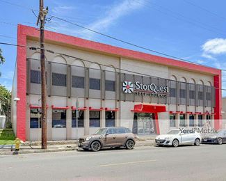 Photo 1 of StorQuest Self Storage - 1334 Moonui Street, Honolulu, HI