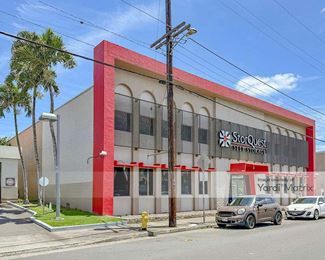 Photo 3 of StorQuest Self Storage - 1334 Moonui Street, Honolulu, HI