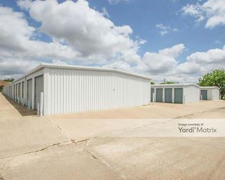 Photo 3 of Holiday Self Storage - 2401 West Lingleville Hwy, Stephenville, TX