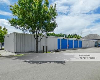 Photo 2 of Virginia Varsity Self Storage - 2087 Apperson Drive, Salem, VA