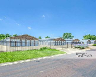 Photo 5 of Spare Garage Self Storage - 606 Creach Drive, Warrensburg, MO