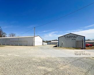Photo 1 of BLB Rentals - 813 East Karsch Blvd, Farmington, MO