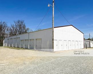 Photo 3 of BLB Rentals - 813 East Karsch Blvd, Farmington, MO