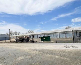 Photo 2 of E-Z Self Storage - 1602 West Liberty Street, Farmington, MO