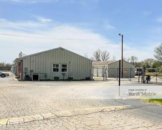 Photo 4 of E-Z Self Storage - 1602 West Liberty Street, Farmington, MO