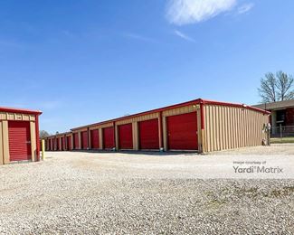 Photo 4 of D-M Self Storage - 815 West Oak Street, Desloge, MO