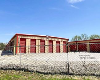 Photo 5 of D-M Self Storage - 815 West Oak Street, Desloge, MO