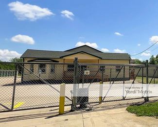 Photo 2 of LocalStorage - 635 Aaron Pkwy, Centralia, IL