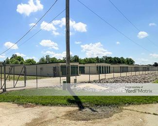 Photo 3 of LocalStorage - 635 Aaron Pkwy, Centralia, IL