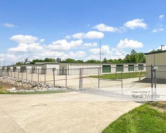 Photo 4 of LocalStorage - 635 Aaron Pkwy, Centralia, IL