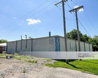 Photo 4 of Carlyle Public Storage - 950 Railroad Street, Carlyle, IL