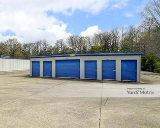 Photo 2 of Shell Storage - 275 Southwoods Drive, Columbia, IL