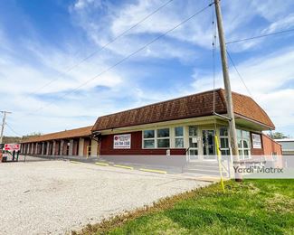 Photo 1 of Gateway Storage Mall - 300 Rueck Road, Columbia, IL