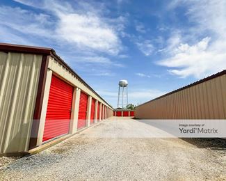 Photo 2 of Safe Storage of Farmington - 4126 Highway 221, Farmington, MO