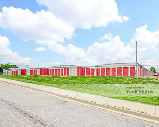 Photo 2 of St. Joseph Self Storage - 2205 South Riverside Road, St Joseph, MO