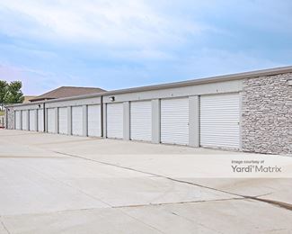 Photo 4 of Signature Self Storage - 1430 Metro East Drive, Pleasant Hill, IA