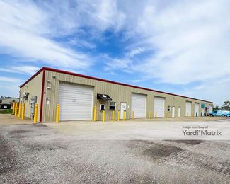 Photo 3 of Lock and Save Storage - 4185 Hanover Road, Columbia, IL