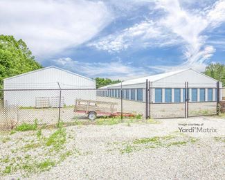 Photo 2 of Village Storage - 19037 59 Highway, Saint Joseph, MO