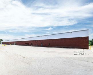 Photo 2 of Extra Space Storage - 6230 Cochran Road, Solon, OH