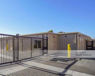 Photo 4 of Extra Space Storage - 43633 20th Street West, Lancaster, CA