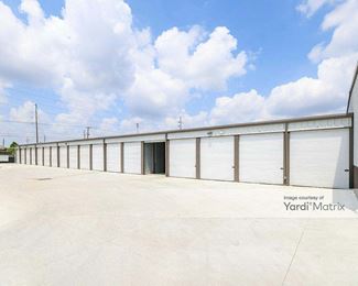 Photo 4 of Extra Space Storage - 300 Abbe Road South, Elyria, OH