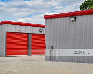 Photo 3 of CubeSmart Self Storage - 1101-1111 Broadway Street, Pekin, IL