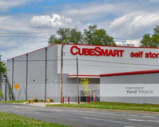 Photo 5 of CubeSmart Self Storage - 1101-1111 Broadway Street, Pekin, IL