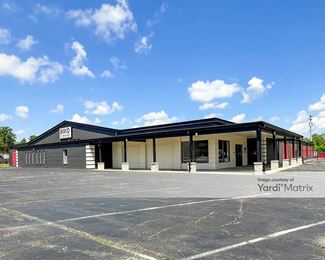 Photo 2 of BOXD Storage - 1422 East McCord Street, Centralia, IL