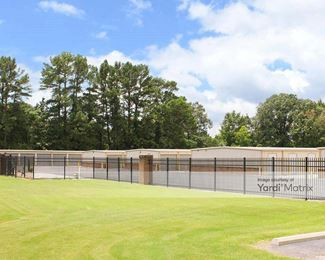 Photo 4 of BBS Storage - 2721 North Old Greensboro Road, Jonesboro, AR
