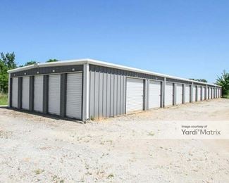 Photo 3 of Lion Country Storage - 903 West Decherd Street, Franklin, TX