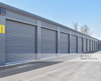 Photo 3 of Extra Space Storage - 8621 Osborne Street, Highland, IN