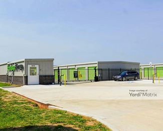 Photo 3 of Extra Space Storage - 14315 South Portland Avenue, Edmond, OK