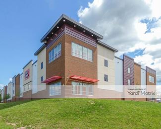 Photo 3 of Public Storage - 98 Electric Road, Salem, VA