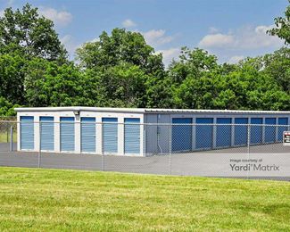 Photo 3 of Macoby Self Storage - 2217 East Buck Road, Pennsburg, PA