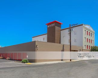 Photo 4 of StorQuest Self Storage - 523 North Hunter Street, Stockton, CA