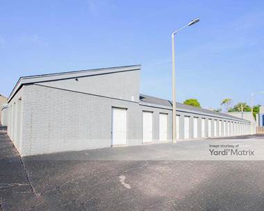 Storage Units for Rent available at 1639 Sunset Drive, San Angelo, TX 76904