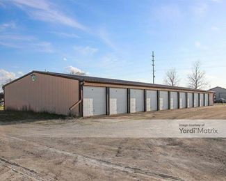 Photo 6 of T-M Storage - N4462 House Road, New London, WI