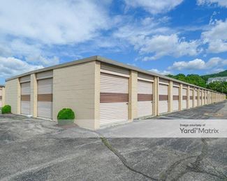 Photo 5 of Rent-A-Space Inc - 1969 West Main Street, Salem, VA