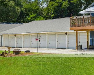 Photo 3 of Rusk Sales-Storage - 702 South Lake of The Woods Road, Mahomet, IL