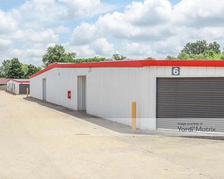 Photo 3 of Extra Space Storage - 1710 North Cunningham Avenue, Urbana, IL