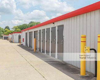 Photo 5 of Extra Space Storage - 1710 North Cunningham Avenue, Urbana, IL