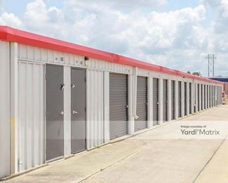 Photo 4 of Extra Space Storage - 2208 North Market Street, Champaign, IL