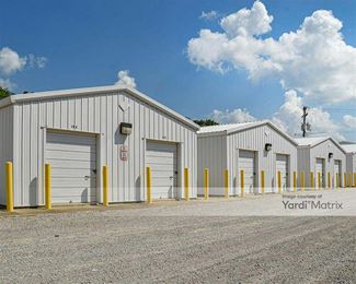 Photo 2 of Willaredt Self Storage - 800 North Route 45, Mattoon, IL