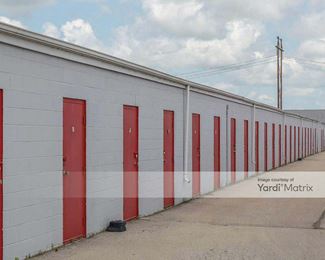 Photo 3 of Devon Self Storage - 1408 West Anthony Drive, Urbana, IL