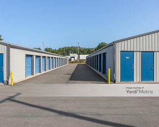 Photo 2 of Storage Rentals of America - 818 Bloomingdale Drive, Bristol, IN