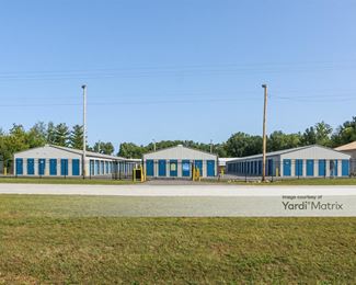 Photo 3 of Storage Rentals of America - 818 Bloomingdale Drive, Bristol, IN