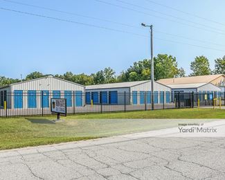 Photo 4 of Storage Rentals of America - 818 Bloomingdale Drive, Bristol, IN