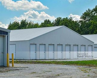 Photo 6 of American Way Storage - 200 South Van Voorhis Drive, Tuscola, IL