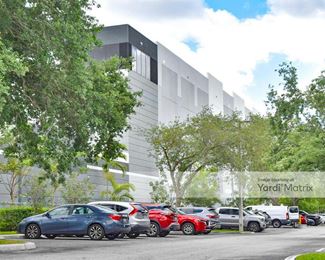 Photo 3 of Extra Space Storage - 4161 West Hillsboro Blvd, Coconut Creek, FL